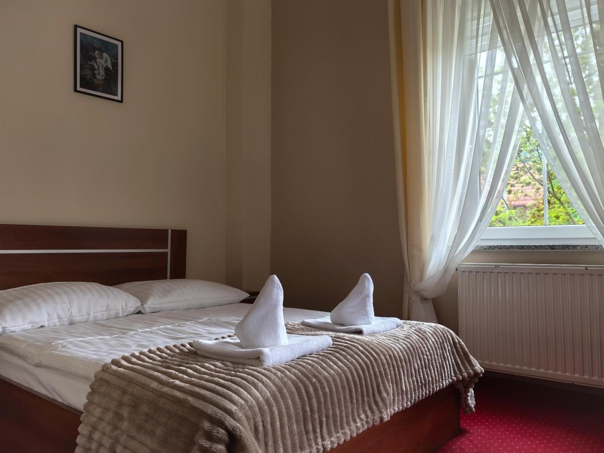 Bed & Breakfast Dom Na Bialej Dolinie *